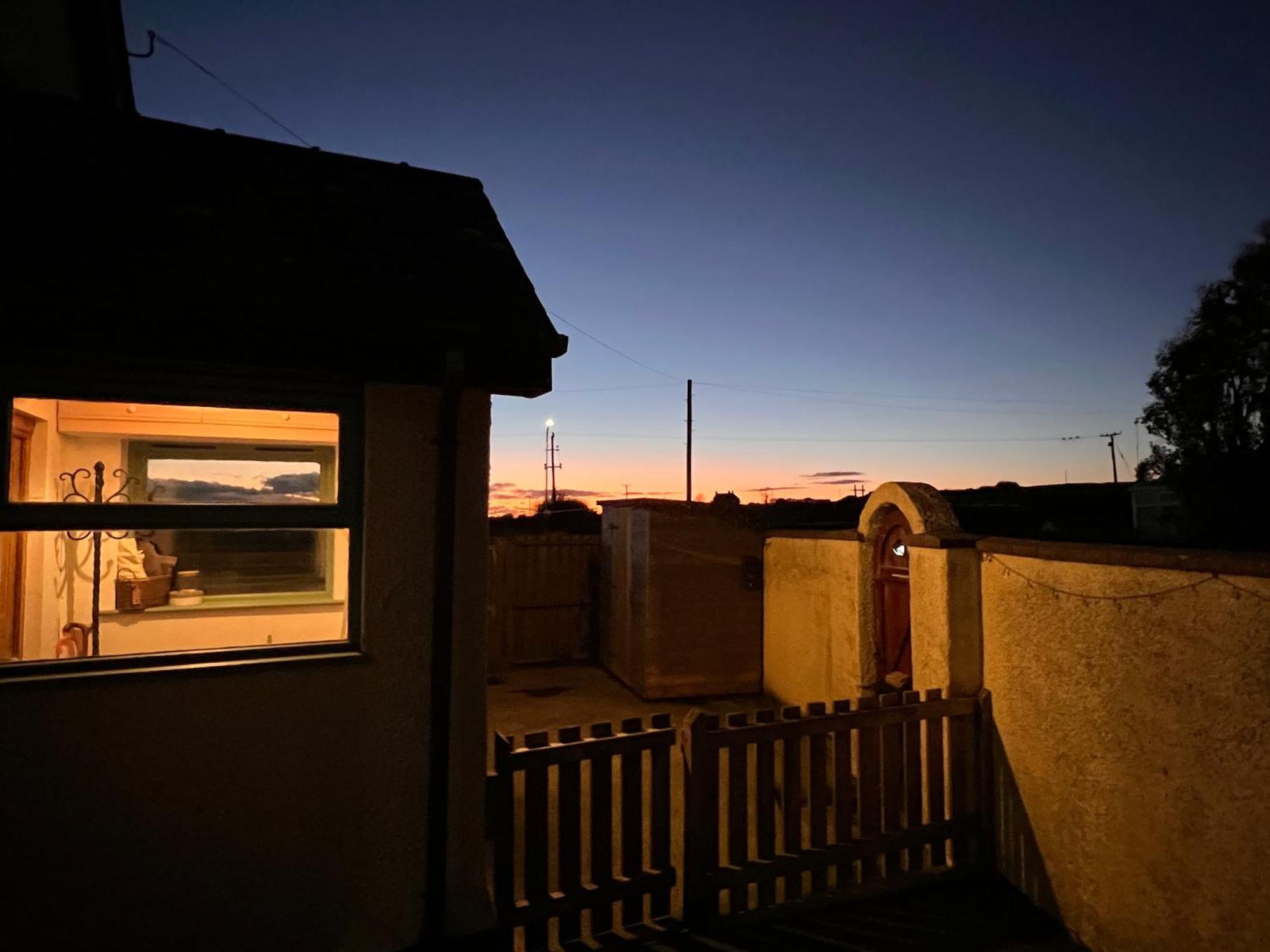 3 Bed Detached Cottage- Log Burner Mountain Views Beaumaris Exterior foto