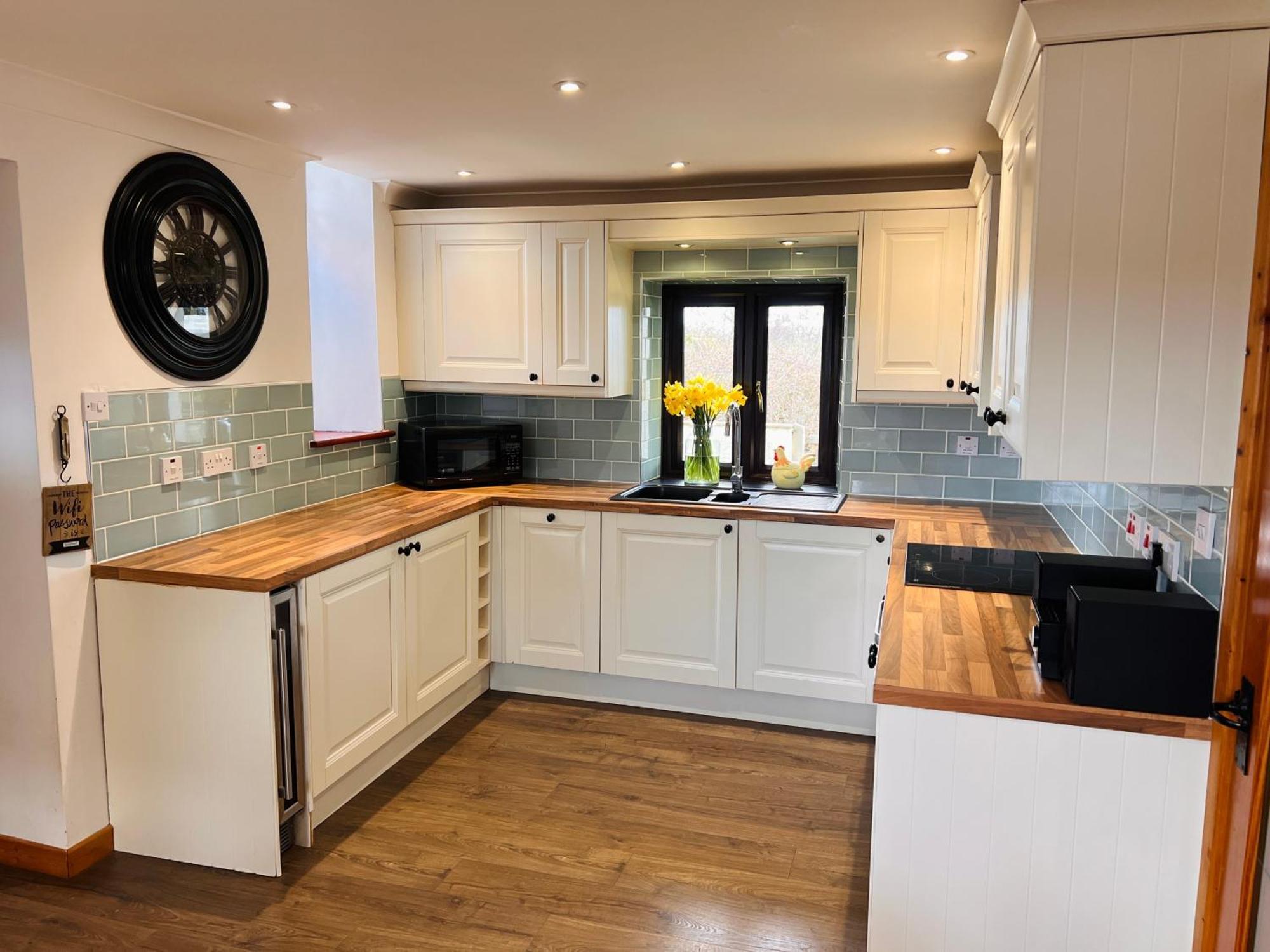 3 Bed Detached Cottage- Log Burner Mountain Views Beaumaris Exterior foto